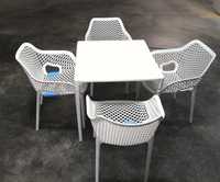 Conjunto de cadeiras e mesas interior exterior
