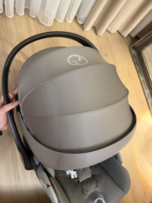 Автокрісло Cybex Cloud T i-size mirage grey