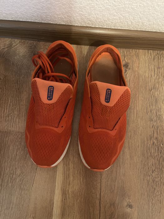 Чоловічі кросівки