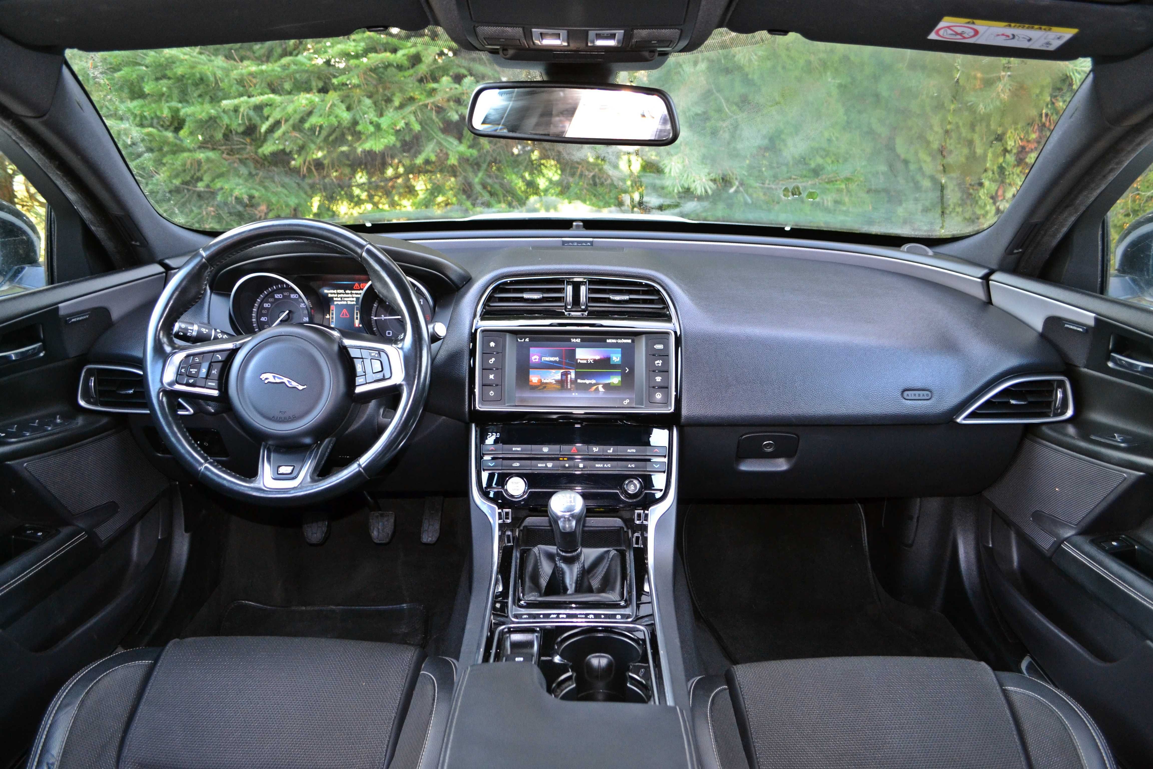 # Jaguar XE # 2.0 diesel # 2015 #