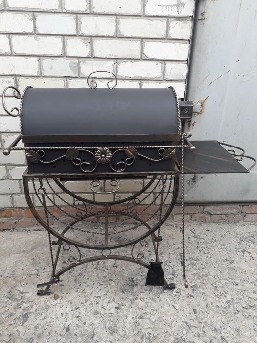 Мангал с крышкой - 4200 грн.