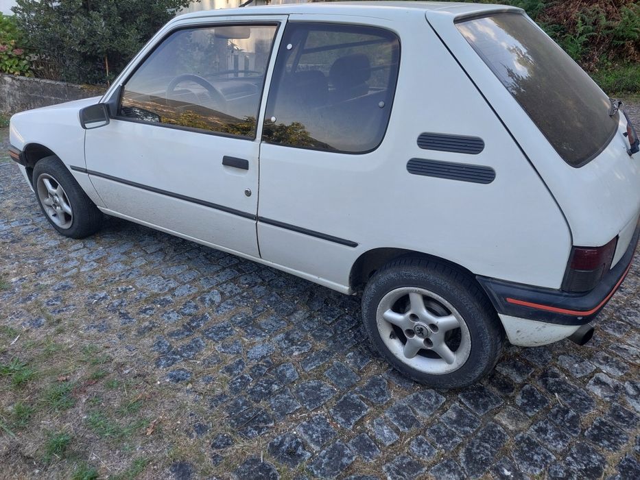 Peugeout 205 1.8 T