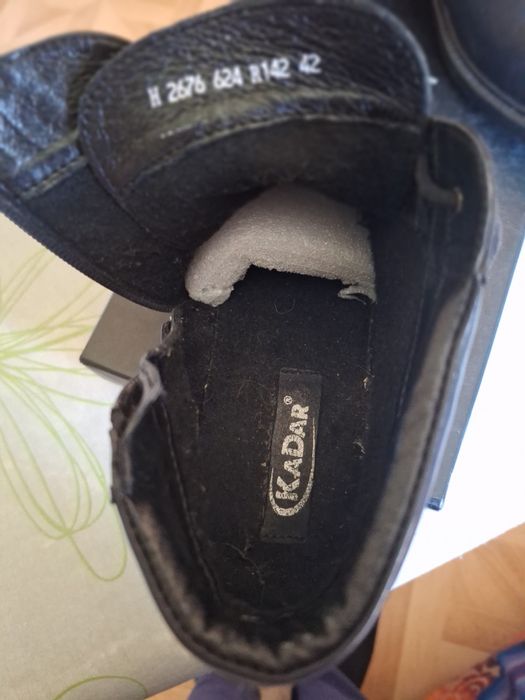 Продам чоловічі класичні ботінки