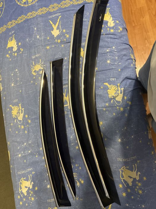 ветровики автомобильные Hic