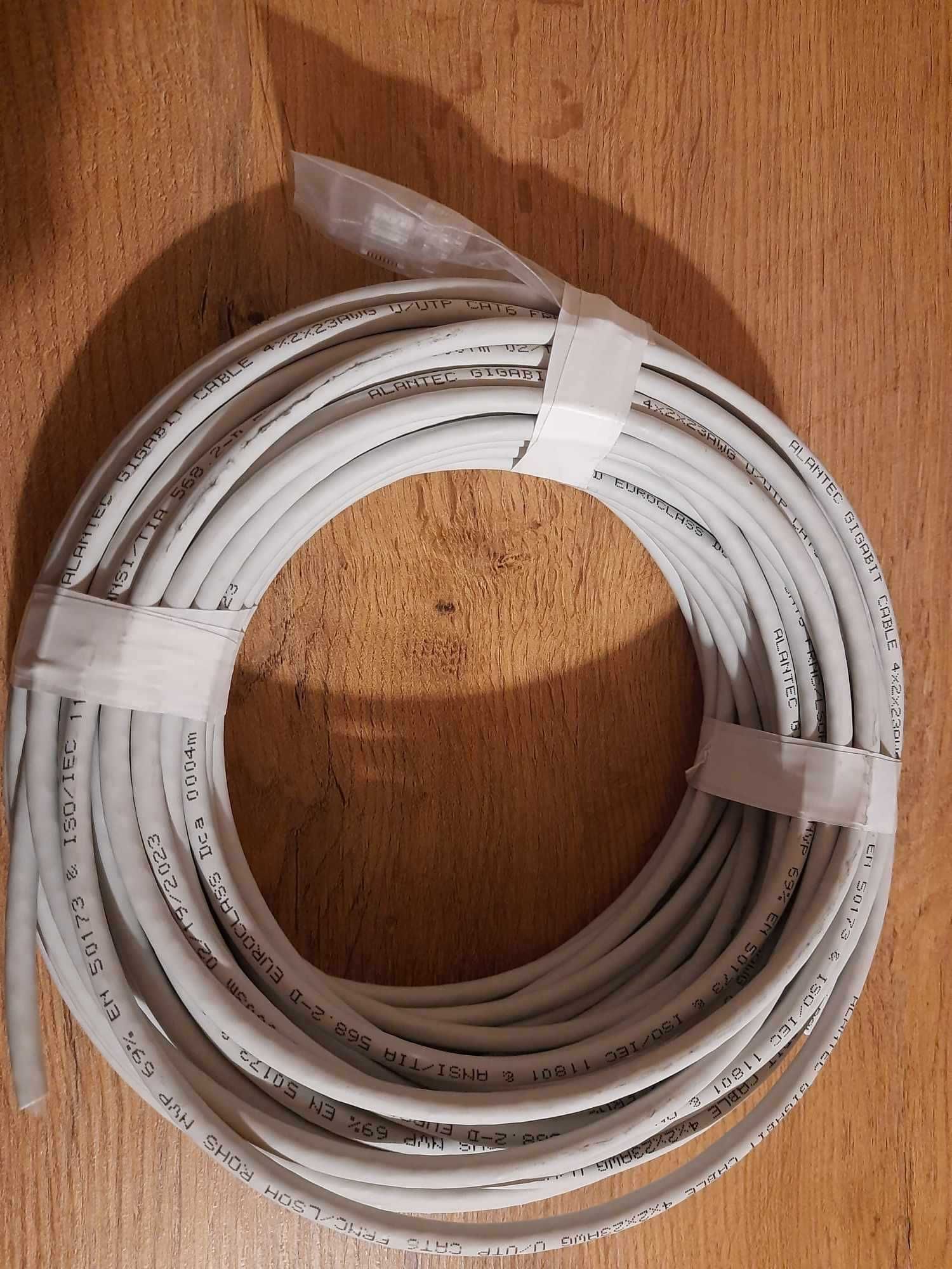 Przewód komputerowy ALANTEC UTP GIGABIT kabel 4x2x23AWG