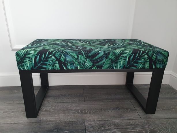 Nowoczesna ławka tapicerowana Dalton, loftowe siedzisko stalowe KLUDO