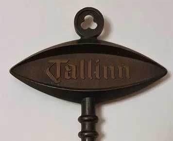 Вінтажний металевий ключ Tallinn 1154: декор в інтер'єр