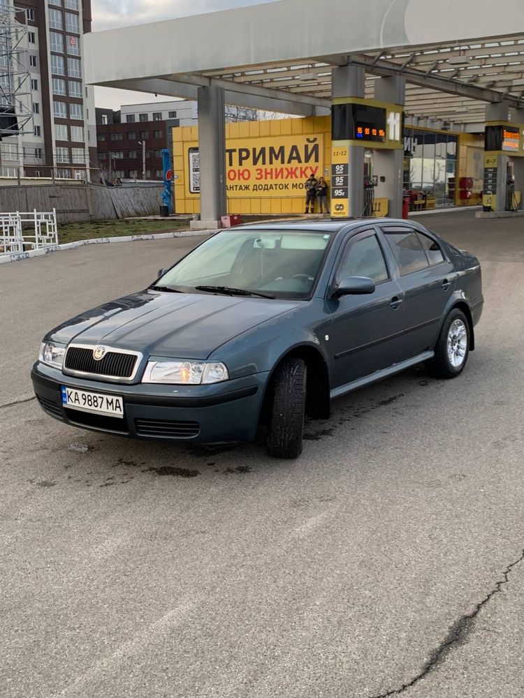 Срочно продам Skoda Octavia tour2!!