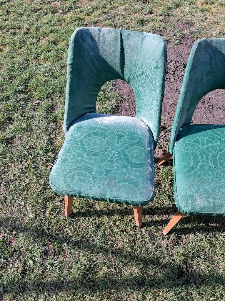 Krzesła muszelka. Krzesło PRL