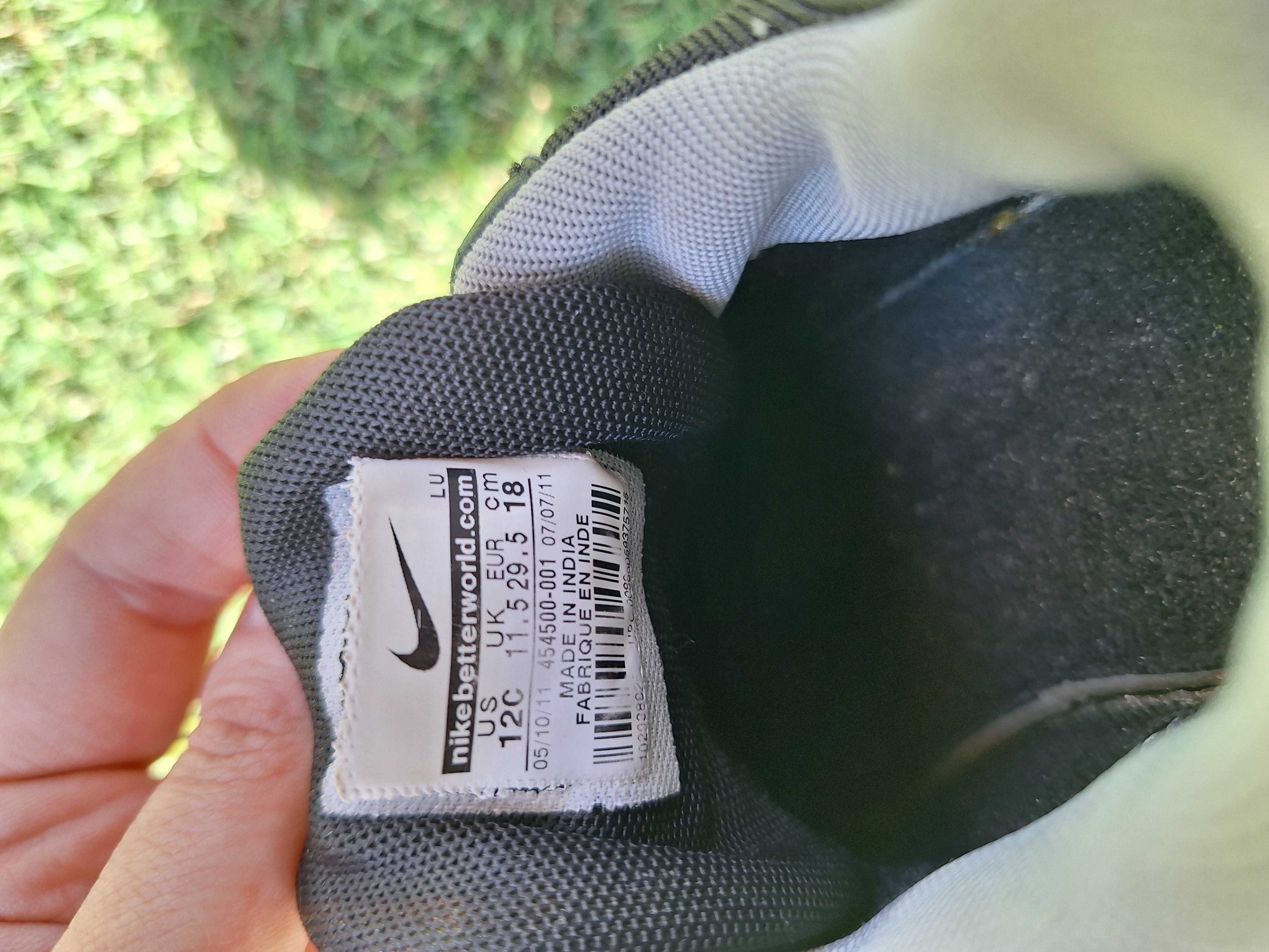 Nike czarne pico rzepy 29.5