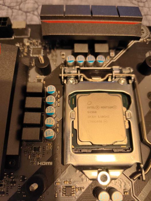 Componentes para montar torre completa / Monitor