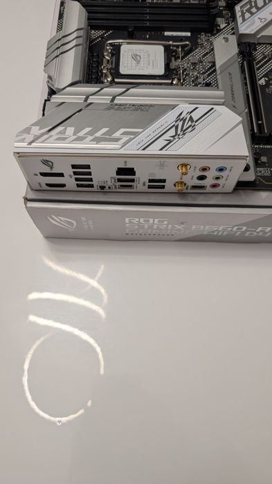 Płyta główna Asus Rog Strix B660-A Gaming Wifi D4