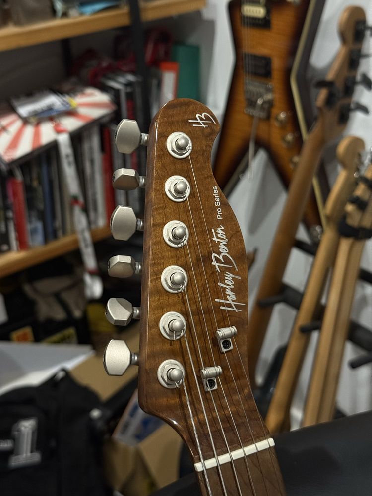 Harley Benton Fusion T com Emg 81/85