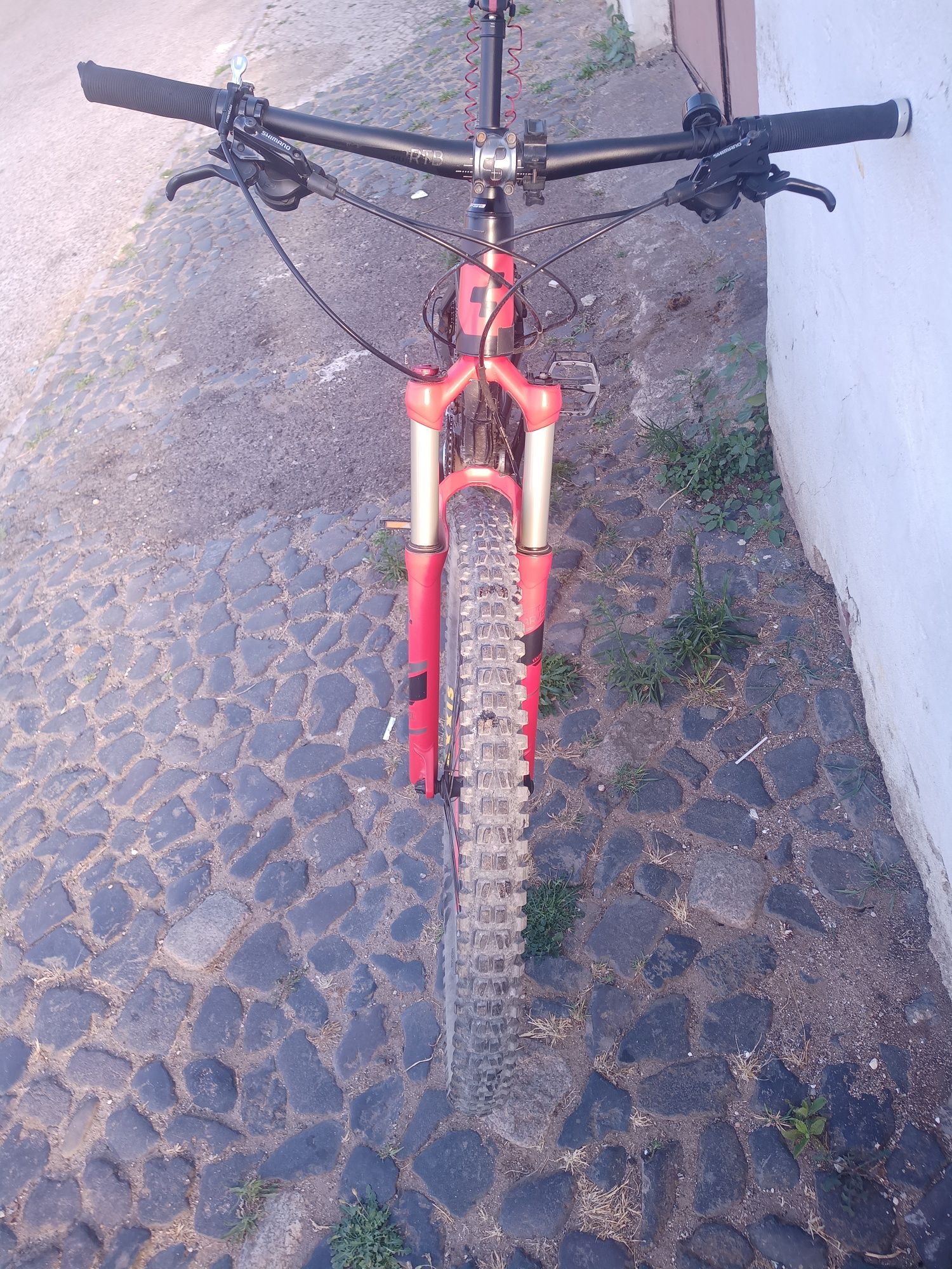 Cube tamanho L, roda 29