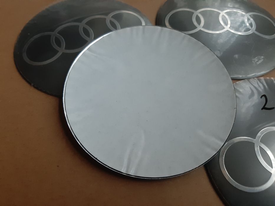 Naklejki emblematy audi 10.5mm