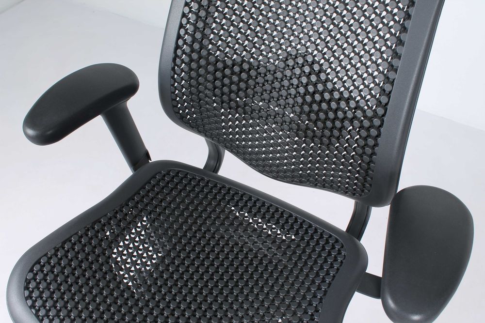 Cadeira Herman Miller modelo CELLE