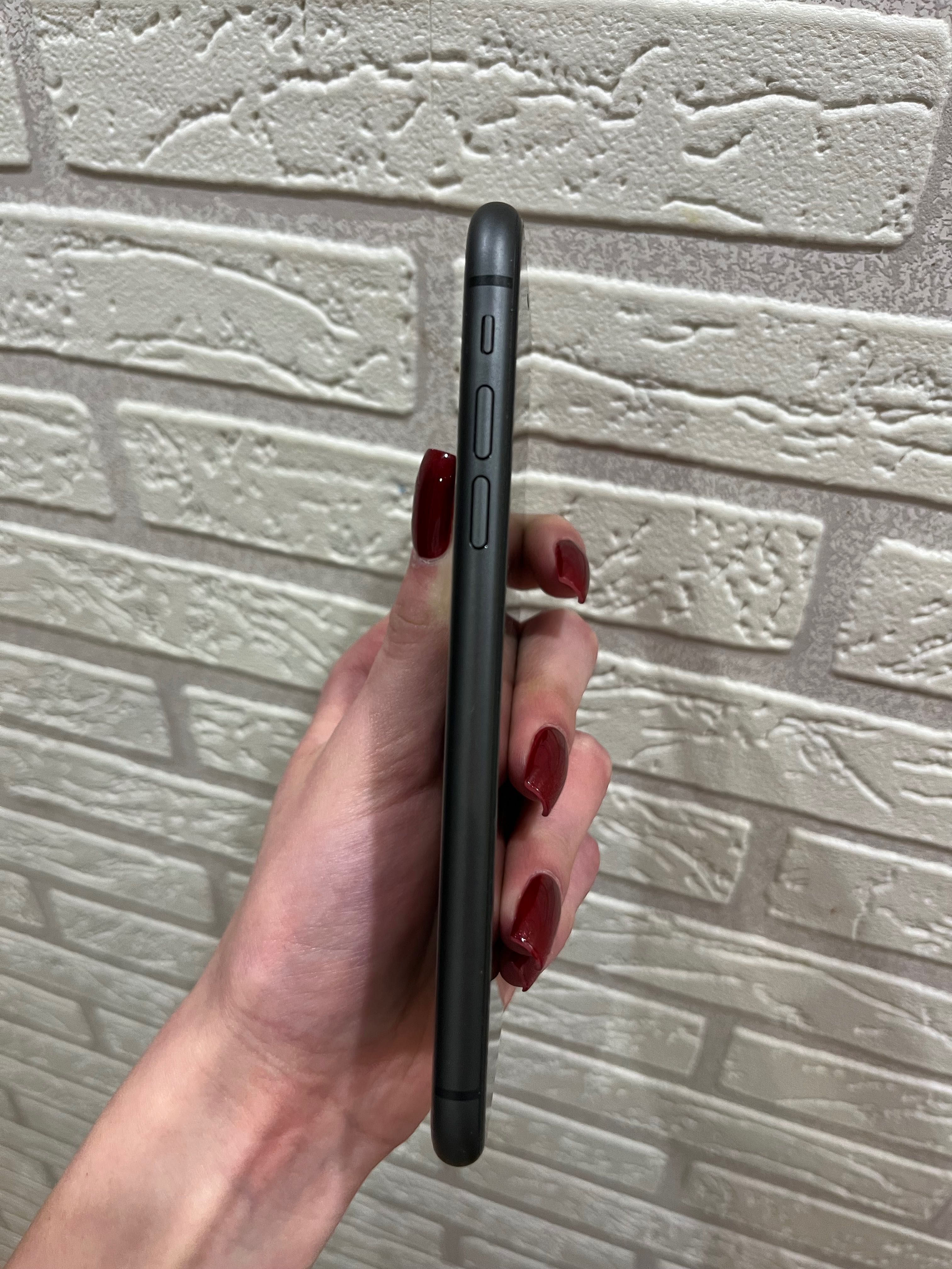iPhone 11, 64 GB