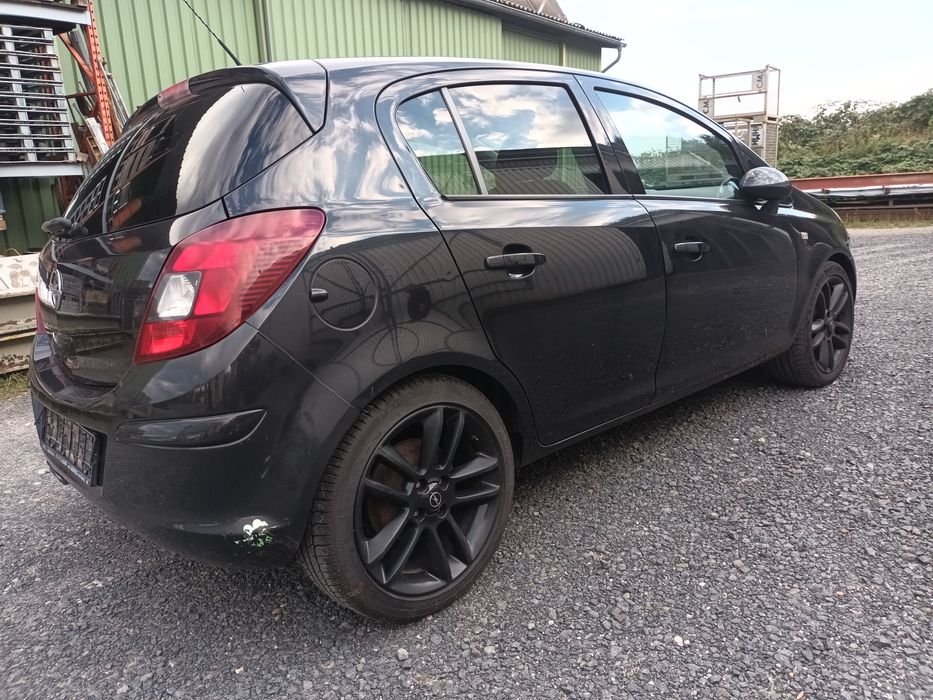 Opel corsa 1.2 benzyna