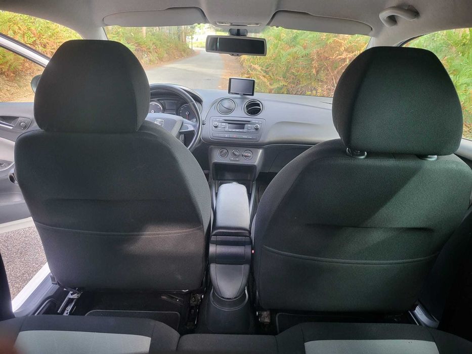 SEAT IBIZA 1.2 TDI c/APENAS 134.000 kms