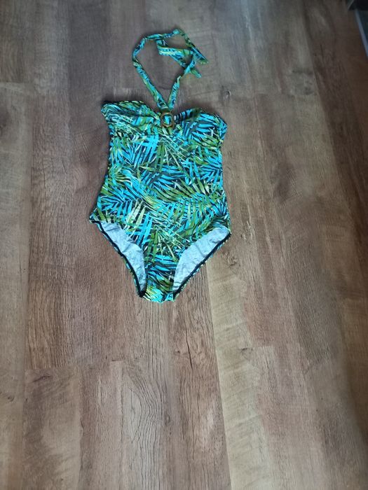 Продам купальники р 10,12,.16,