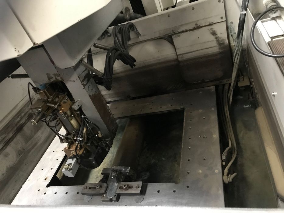 Máquina electro erosao fio