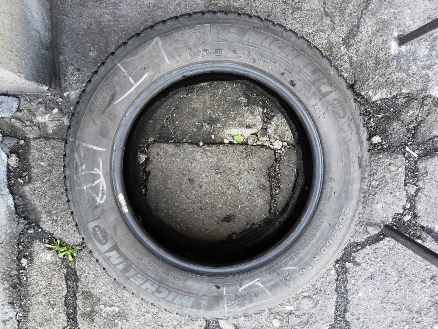 205/60R16 Michelin Alpin A4 opona pojedynka zima 7,4mm P6082
