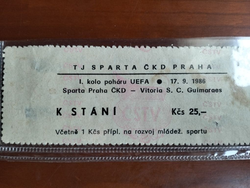 Antigo bilhete Sparta Praga - Vitória de Guimarães (1986)