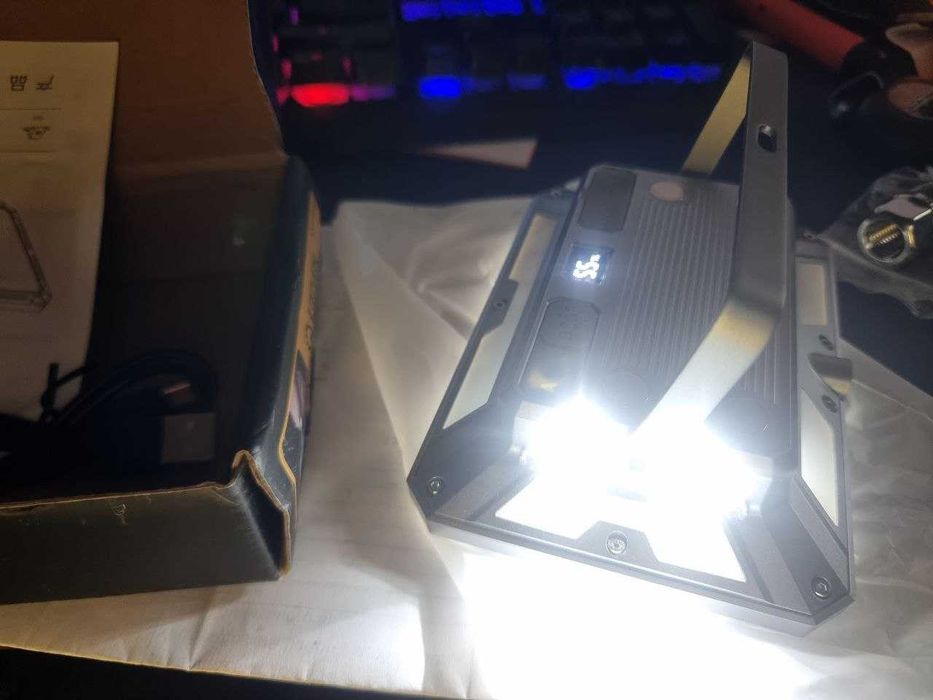 Автономний LED освітлювач для дому