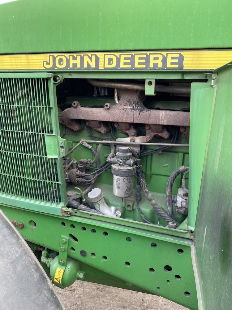 Трактор John deere 6810