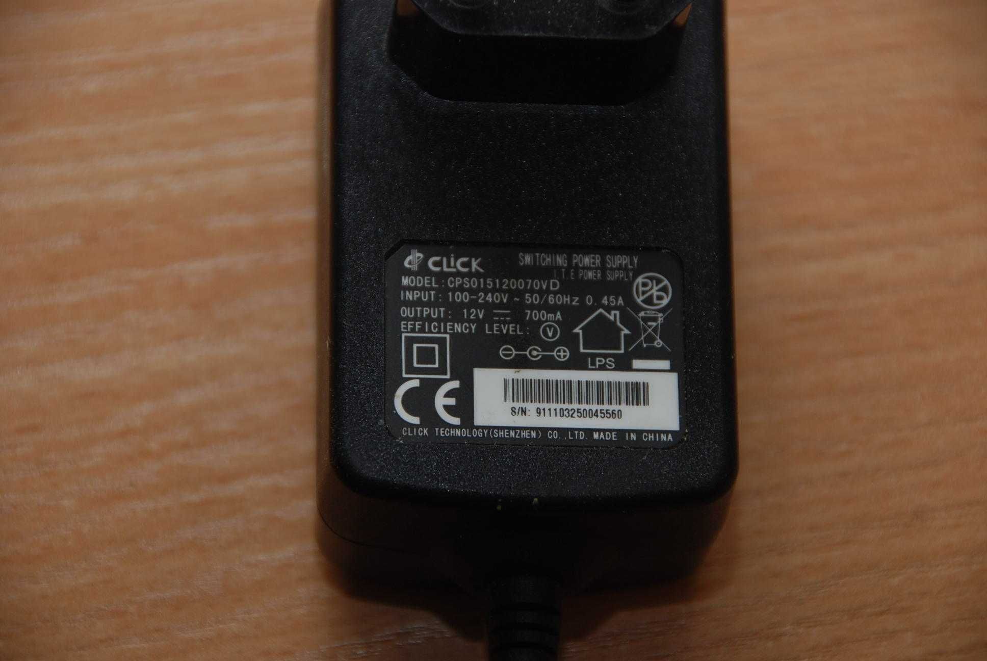 Zasilacz ładowarka click CPSO 12V 700mA
