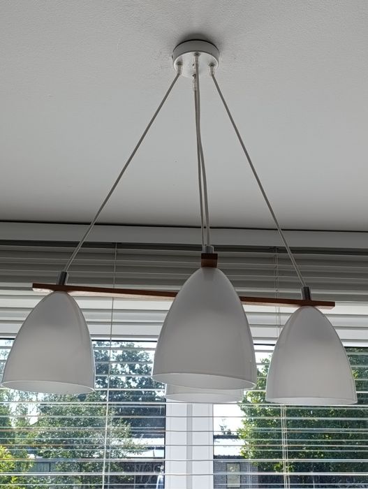 Żyrandol 4 kloszowy