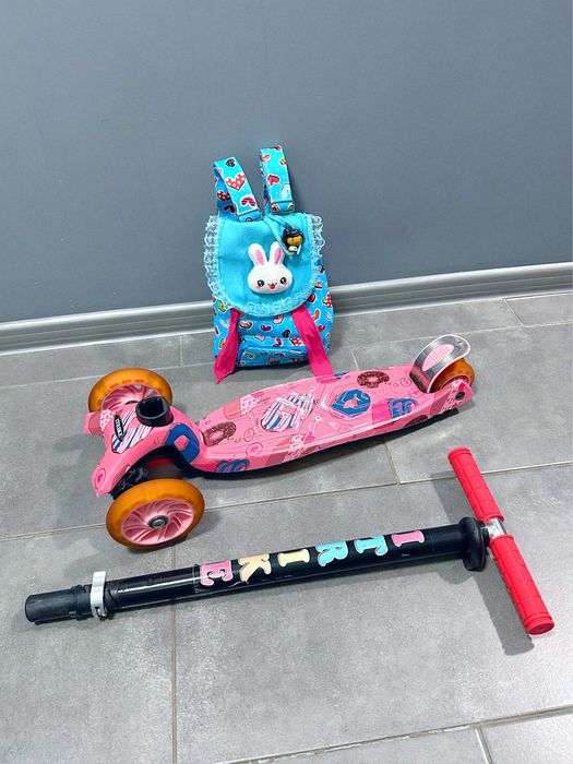 Дитячий, рожевий самокат для дівчинки; триколісний транспорт +рюкзак