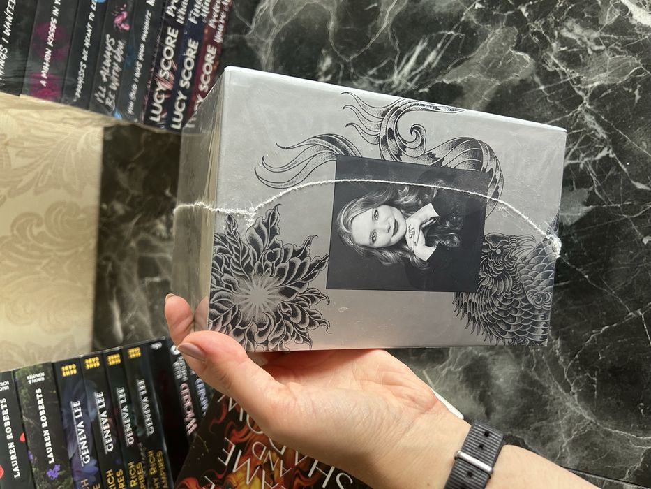 Комплект книг Sarah Maas