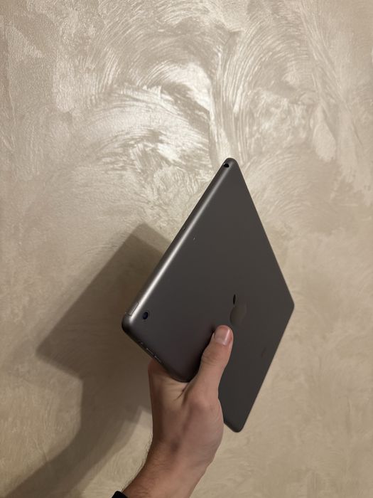 iPad Air 9.7” 32Gb Apple Планшет