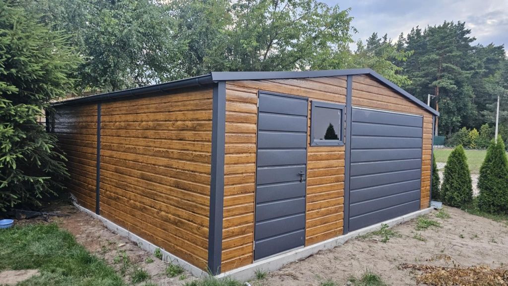 Garaz blaszak 8x6 Grafit mat  bramy złoty dąb