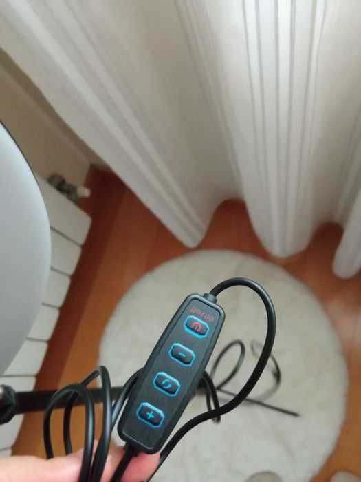 1pc LED Selfie Ring Light, 
Anel de Luz Regulável - USB