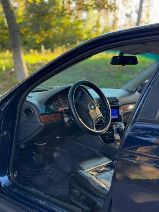 Продам BMW E39 V8 3.5 безванос!