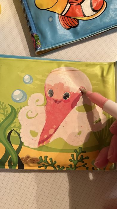 Дитячі іграшки для ванни