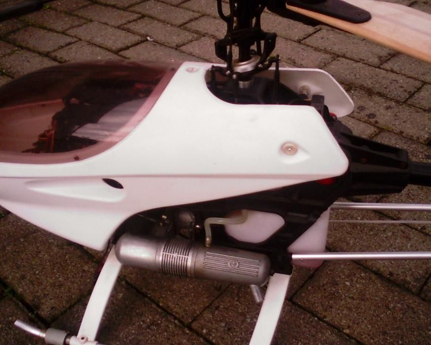 helicóptero raptor 30 v2 novo