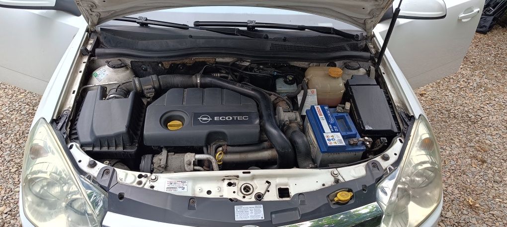 Opel Astra H 2009 CDTi 100 km Biały 253tys.