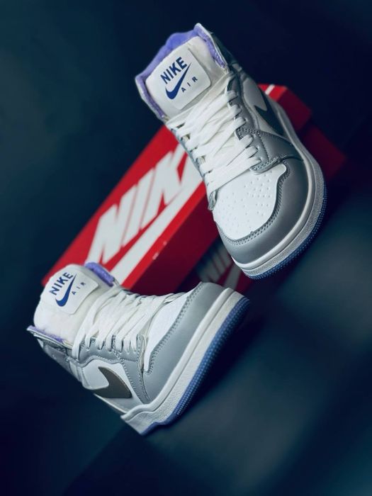 Высокие кеды кроссовки на зиму Nike/ кросовки для девушек/женщин найк