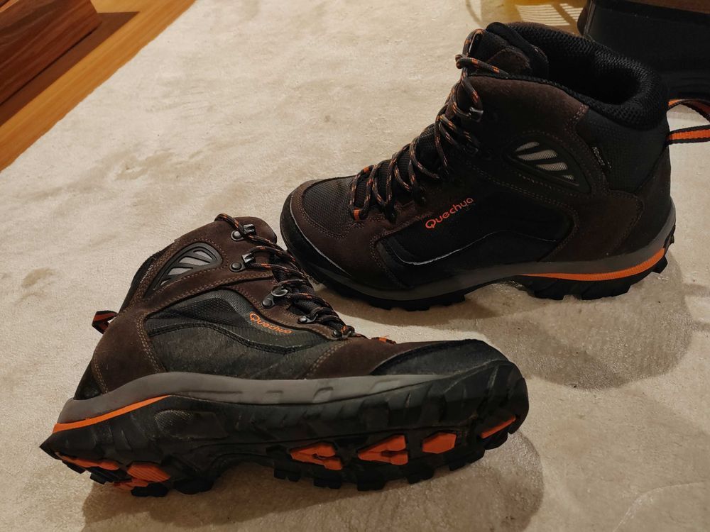 Quechua trekking boots 43