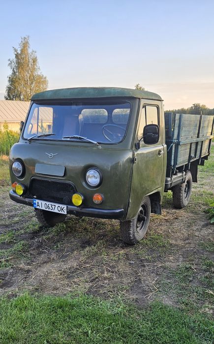 Продам бортовий уаз