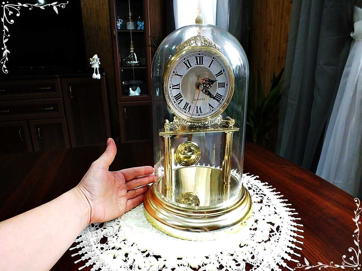 Stary 'Złoty' zegar kominkowy 34cm pod kloszem z wahadłem PRL Vintag