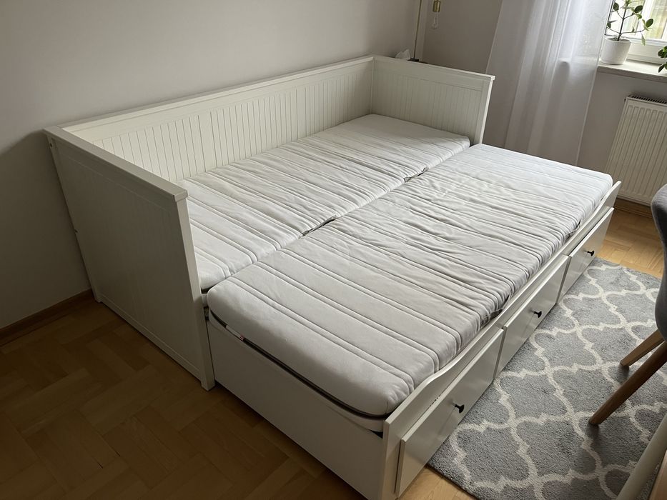 Leżanka Hemnes Ikea z dwoma materacami