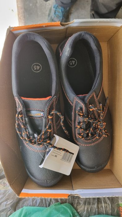 Nowe Buty robocze r.45
