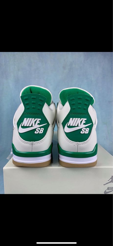 jordan 4 Retro X Nike SB “pine green”