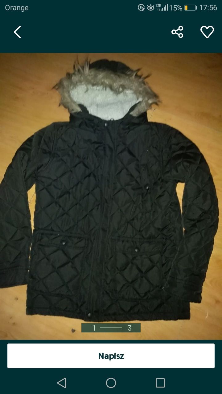 Czarna kurtka parka