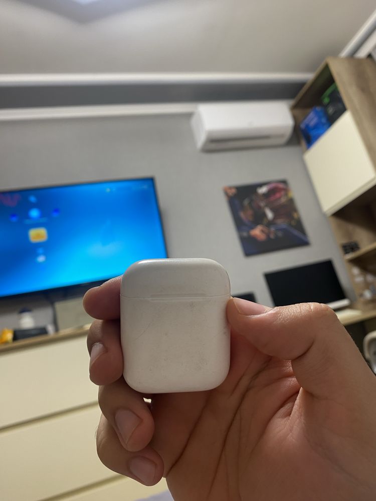 Кейс AirPods 1