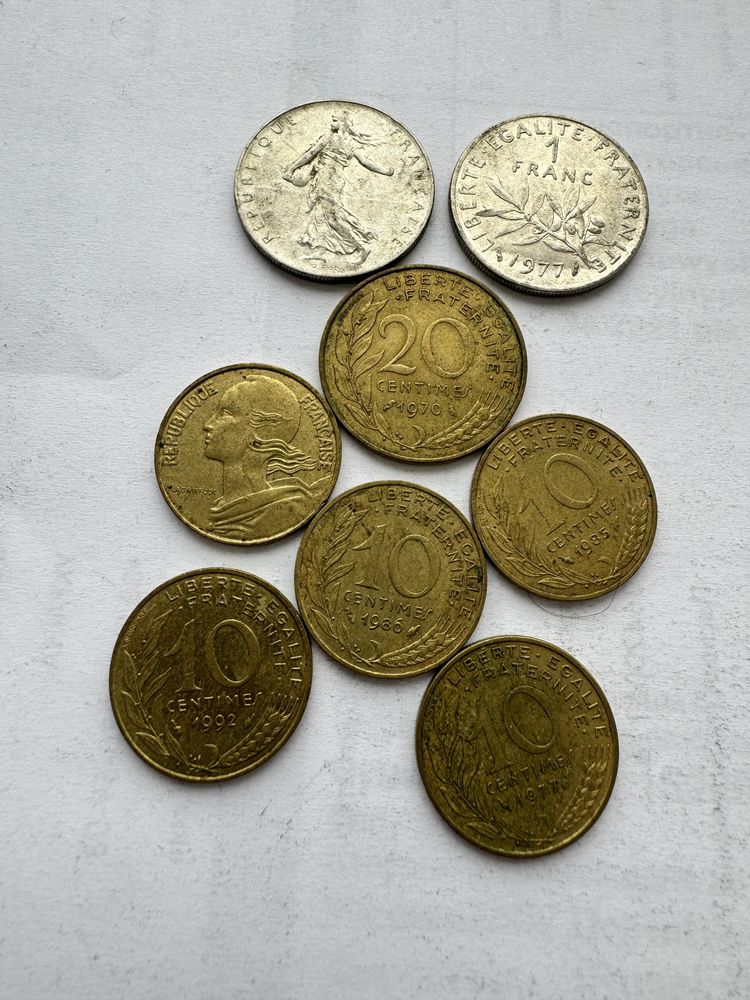 Набір обігових монет Франціі , франки , сантими
